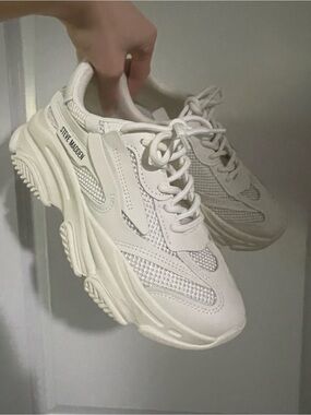 Steve Madden Women’s White Platform Shoes Size 6